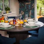 Apartament Oakwood With Hot Tubs York *