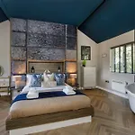 Oakwood With Hot Tubs York Apartament Skipwith