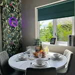 Apartament Oakwood With Hot Tubs York *