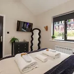 Apartament Oakwood With Hot Tubs York