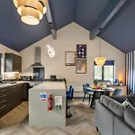 Oakwood With Hot Tubs York Appartement *