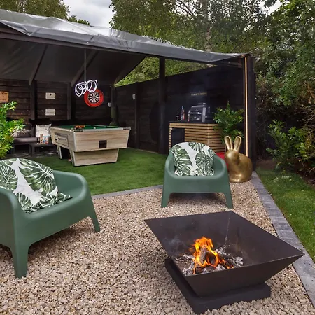 Oakwood With Hot Tubs York * Skipwith