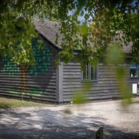 Oakwood With Hot Tubs York