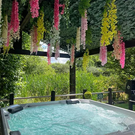 Apartment Oakwood With Hot Tubs York