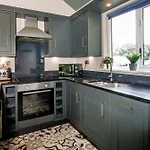 Oakwood With Hot Tubs York Skipwith