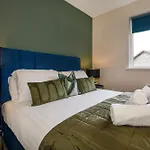 Apartment Oakwood With Hot Tubs York Skipwith